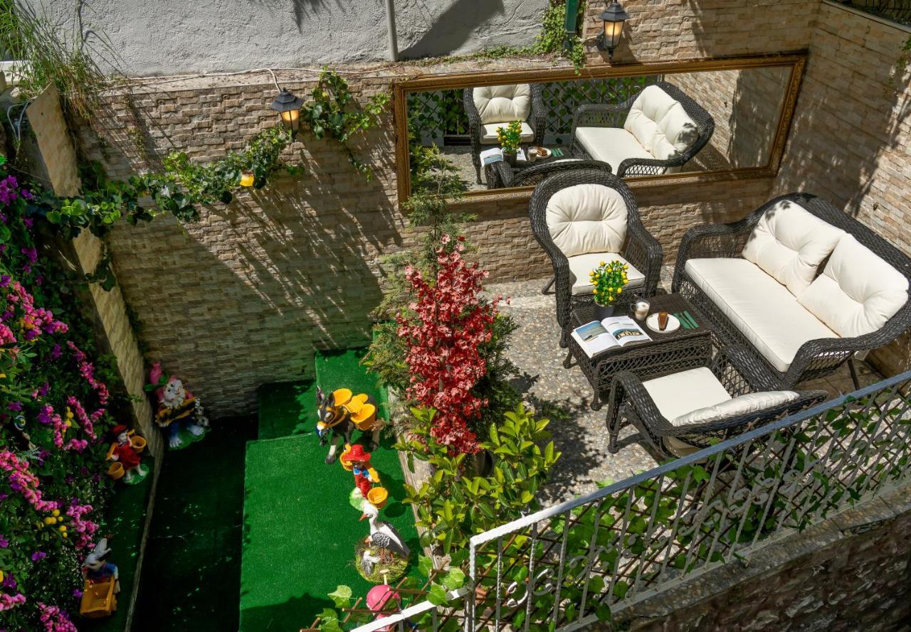 Royan Suites Istanbul Exterior foto