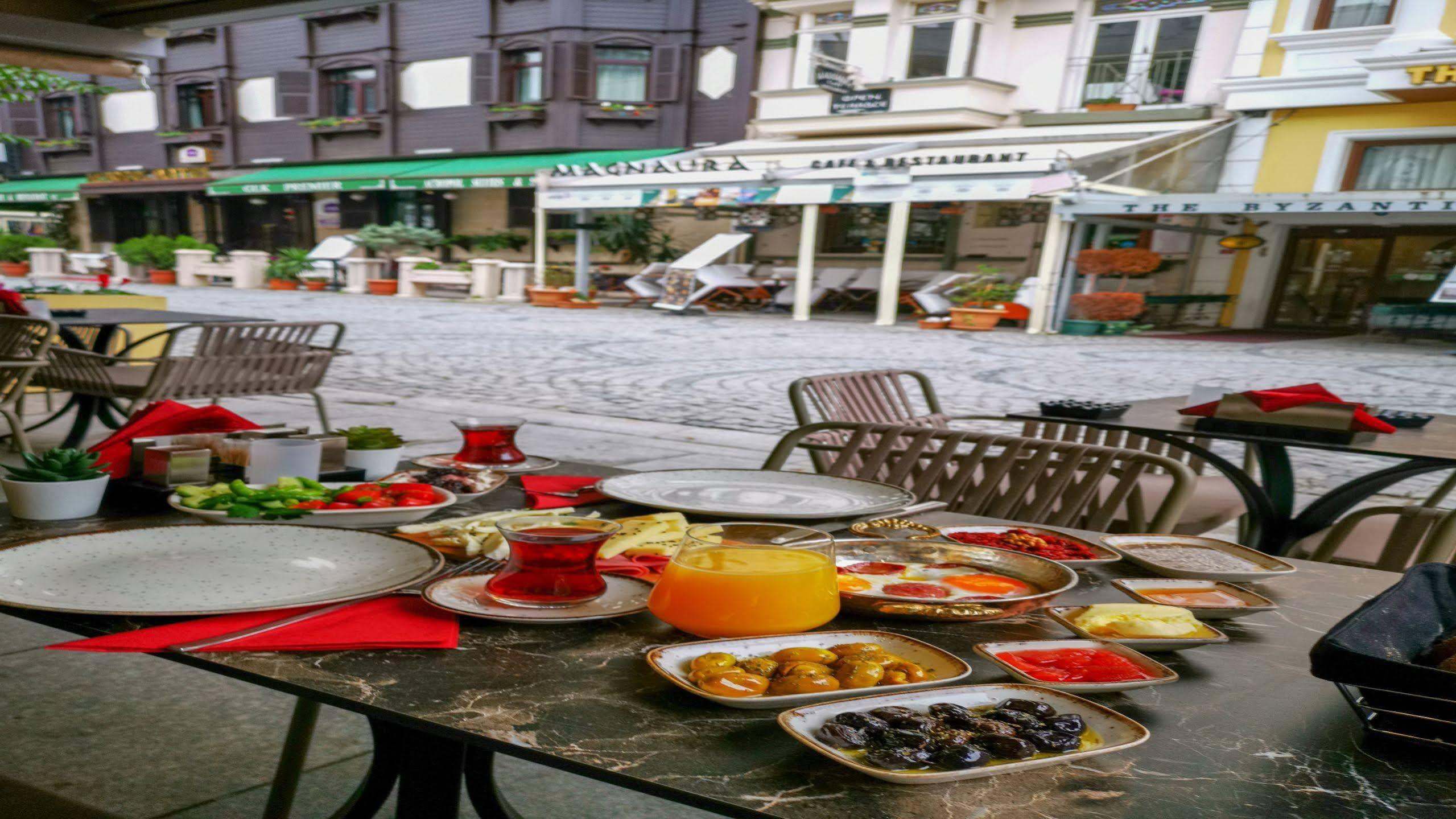 Royan Suites Istanbul Exterior foto